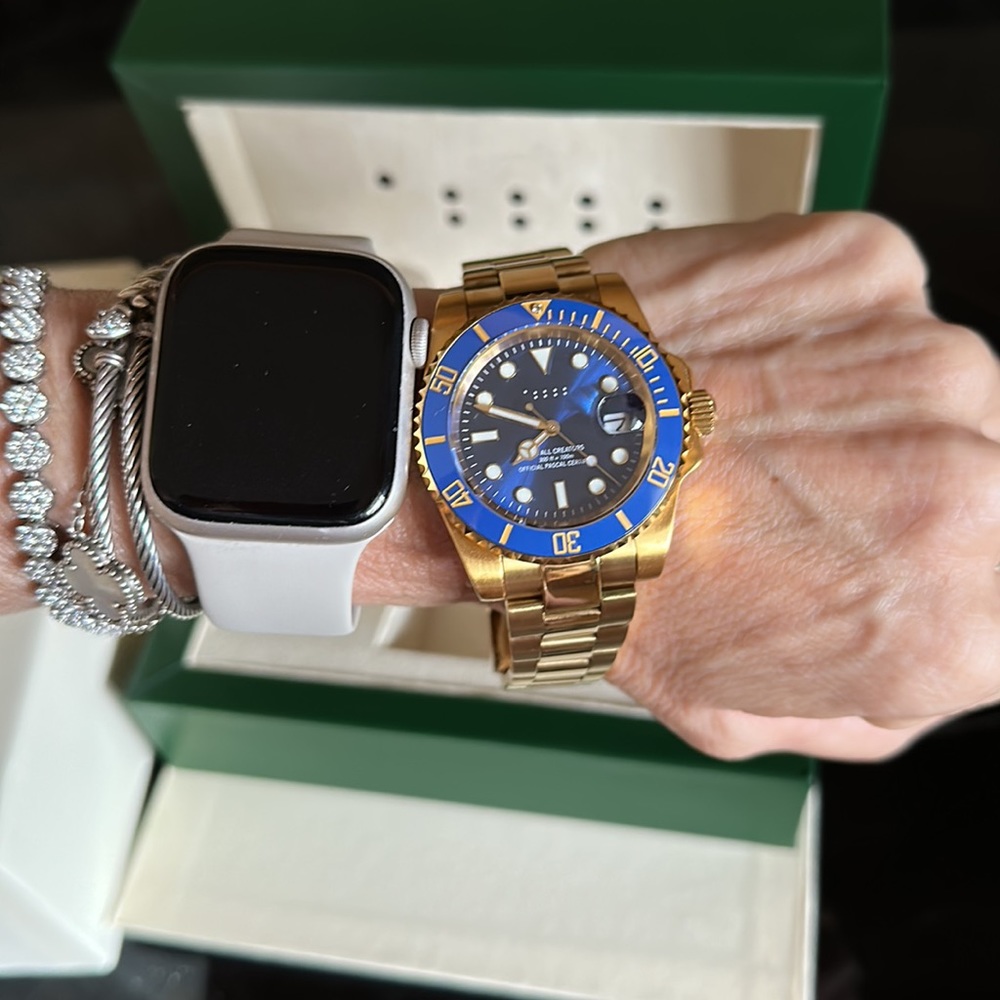Pascal Design Regal Gold Blue Bezel UNISEX watch - Picture 3 of 5